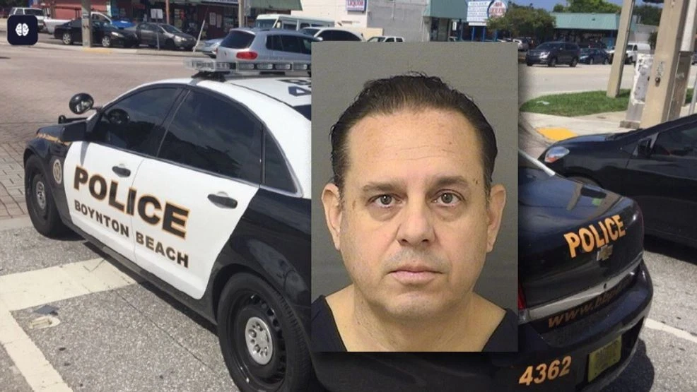 Police: Boca man targeted '14-year-old' for foot videos after posting flyers near school