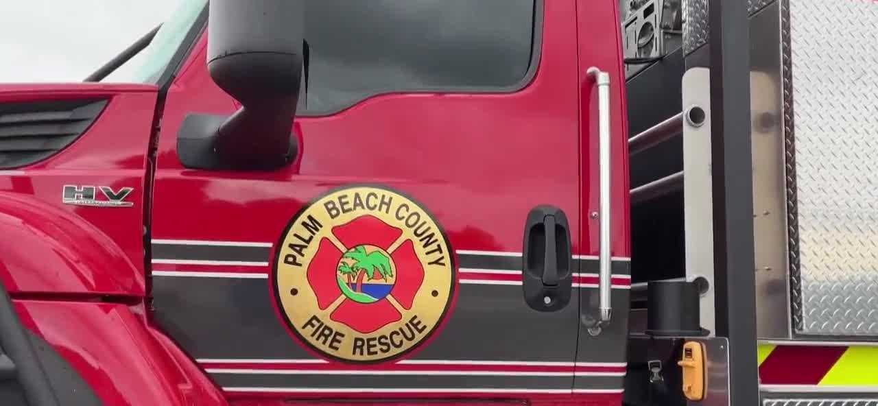 Two injured in multi-vehicle crash near Palm Beach International Airport
